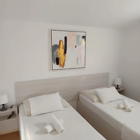 Marin Apartment Ražanj